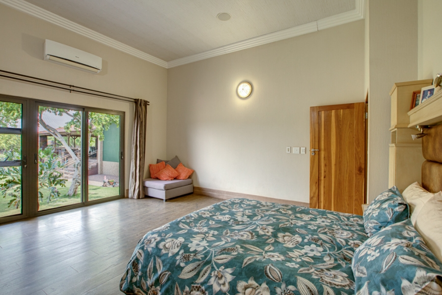 5 Bedroom Property for Sale in Marlbank Gauteng