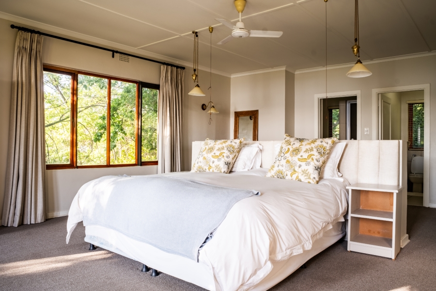 5 Bedroom Property for Sale in Miravaal Gauteng