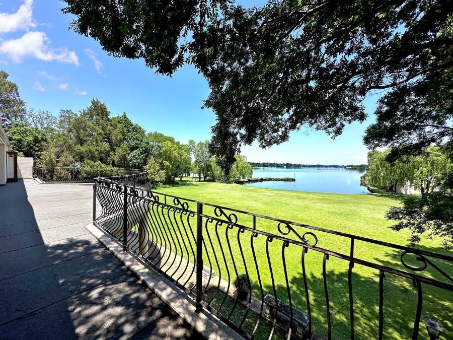 5 Bedroom Property for Sale in Miravaal Gauteng