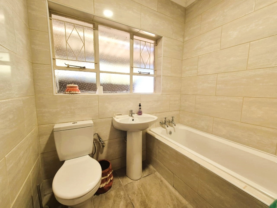 3 Bedroom Property for Sale in Sonland Park Gauteng