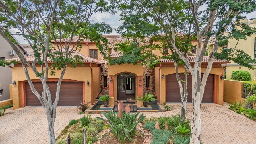 5 Bedroom Property for Sale in Featherbrooke Estate Gauteng