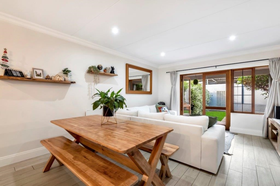 2 Bedroom Property for Sale in Bryanston Gauteng