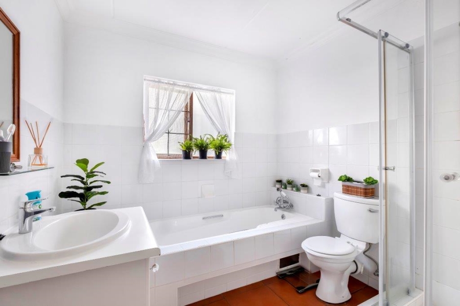 2 Bedroom Property for Sale in Bryanston Gauteng