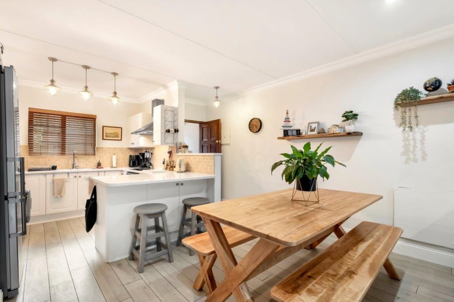 2 Bedroom Property for Sale in Bryanston Gauteng