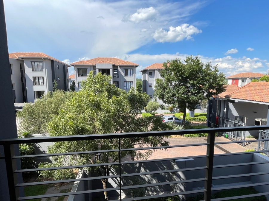 To Let 1 Bedroom Property for Rent in Lonehill Gauteng