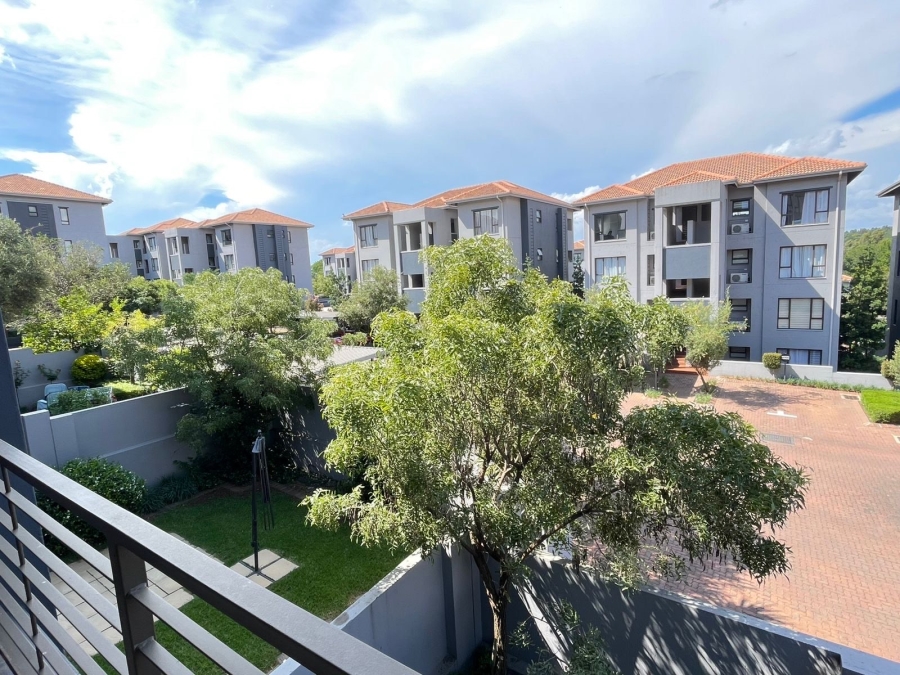 To Let 1 Bedroom Property for Rent in Lonehill Gauteng