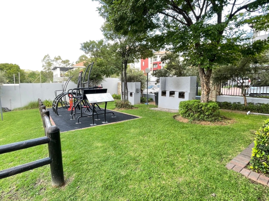 To Let 1 Bedroom Property for Rent in Lonehill Gauteng