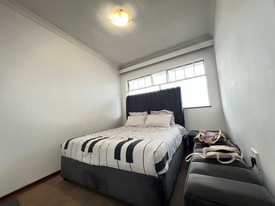 To Let 2 Bedroom Property for Rent in Craighall Park Gauteng