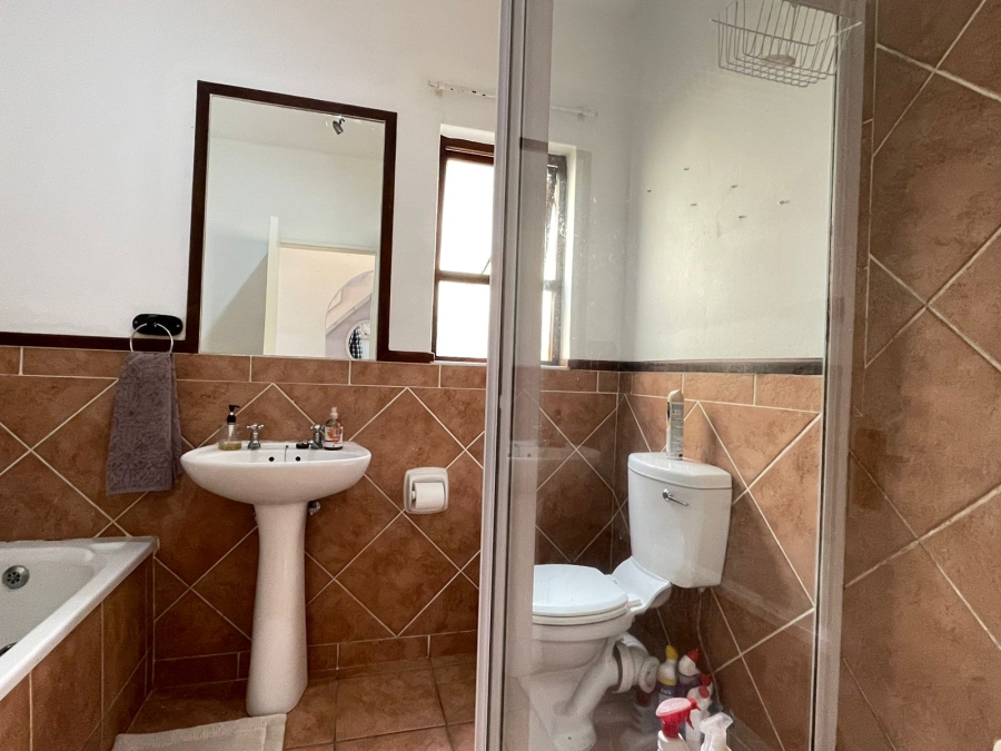 To Let 2 Bedroom Property for Rent in Lonehill Gauteng