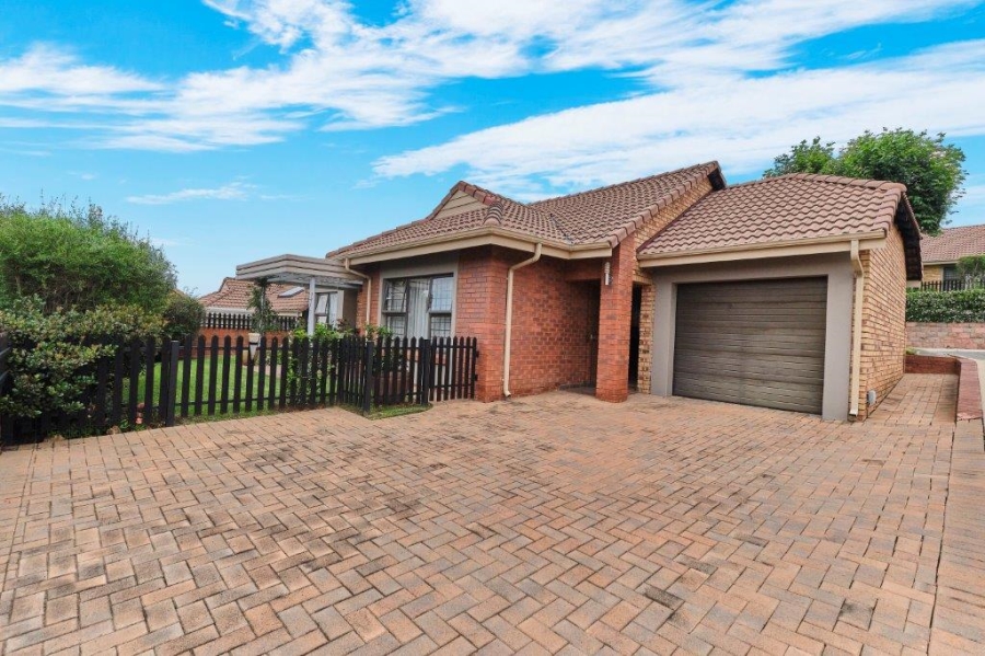 2 Bedroom Property for Sale in Olivedale Gauteng