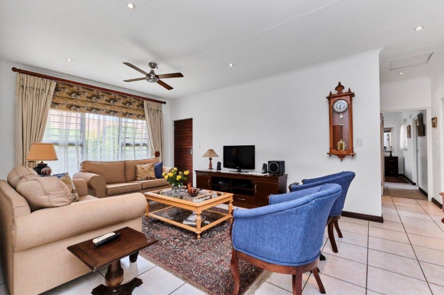 2 Bedroom Property for Sale in Olivedale Gauteng