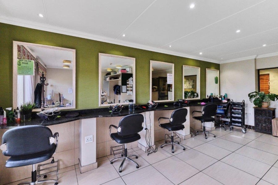 2 Bedroom Property for Sale in Olivedale Gauteng