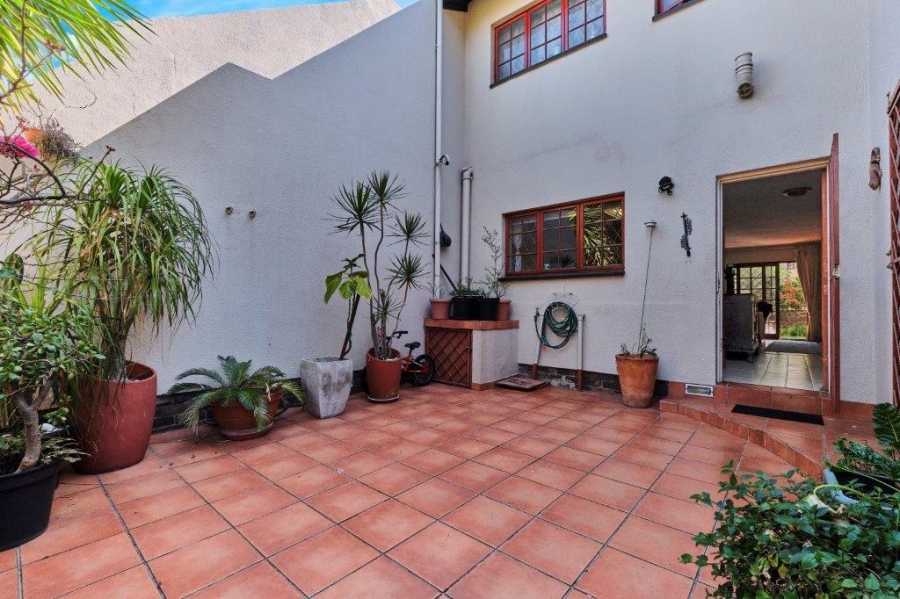 To Let 4 Bedroom Property for Rent in Northwold Gauteng