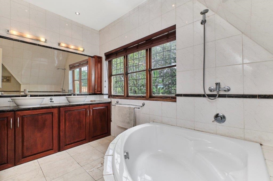 To Let 5 Bedroom Property for Rent in Bryanston Gauteng