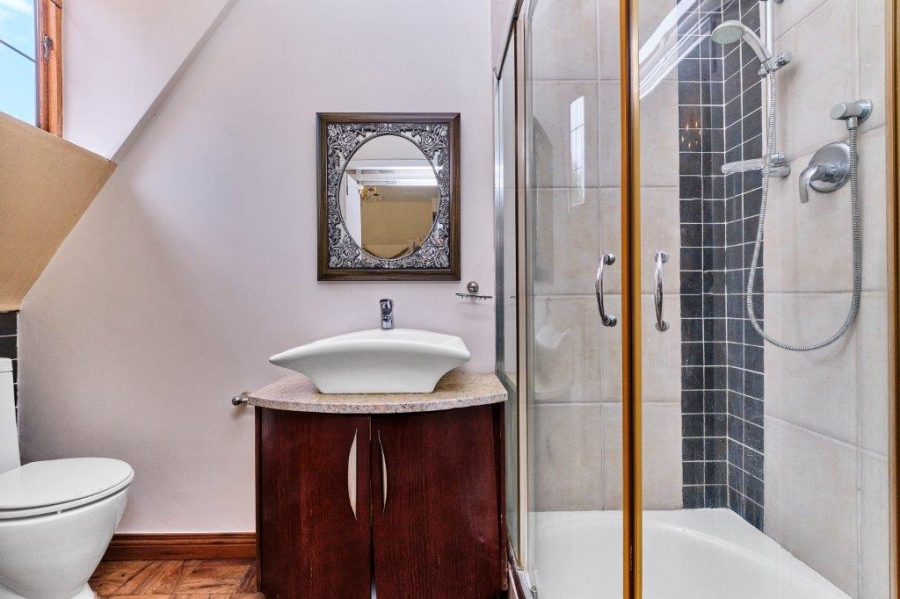 To Let 5 Bedroom Property for Rent in Bryanston Gauteng