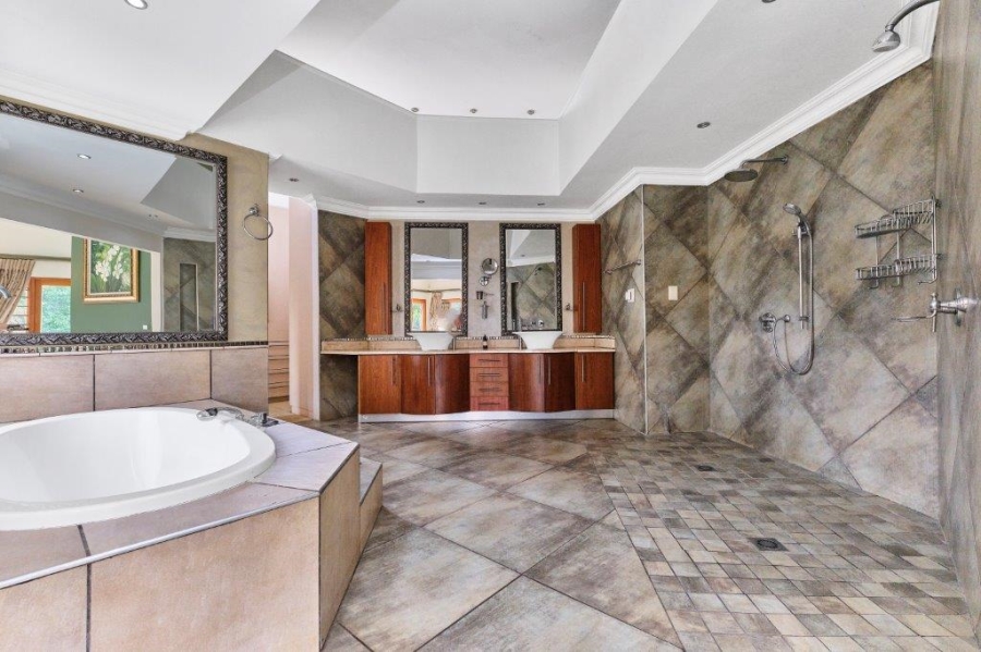 To Let 5 Bedroom Property for Rent in Bryanston Gauteng