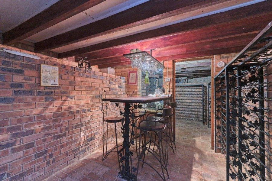 To Let 5 Bedroom Property for Rent in Bryanston Gauteng