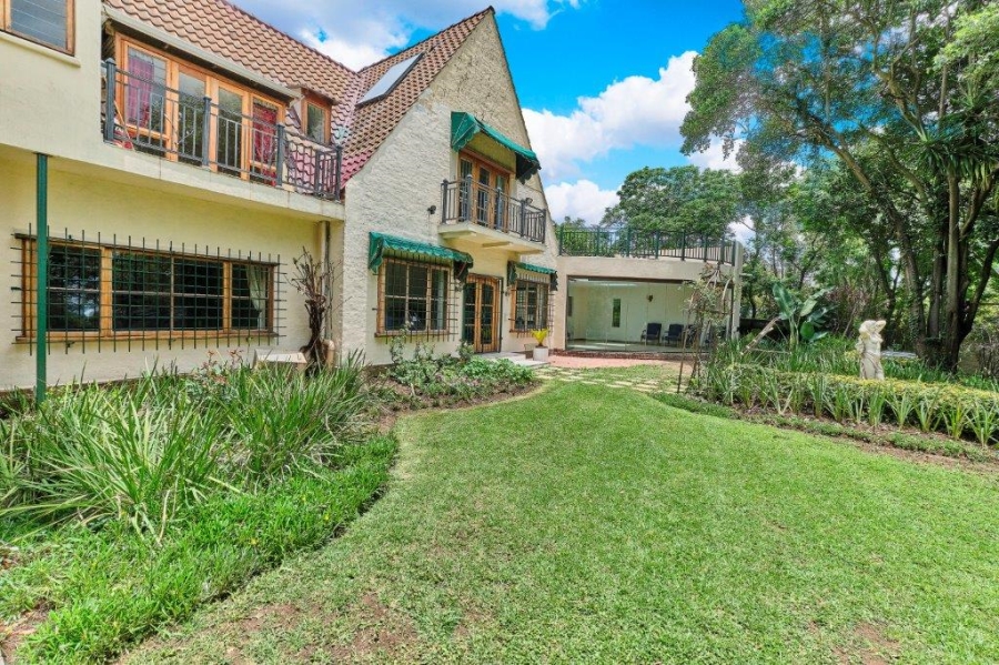 To Let 5 Bedroom Property for Rent in Bryanston Gauteng