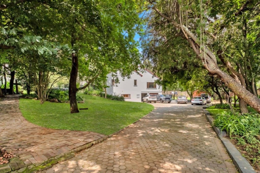 4 Bedroom Property for Sale in Bryanston Gauteng