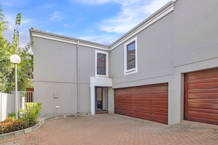 To Let 3 Bedroom Property for Rent in Bryanston Gauteng