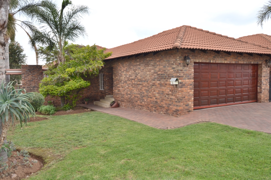 3 Bedroom Property for Sale in Thatchfield Estate Gauteng