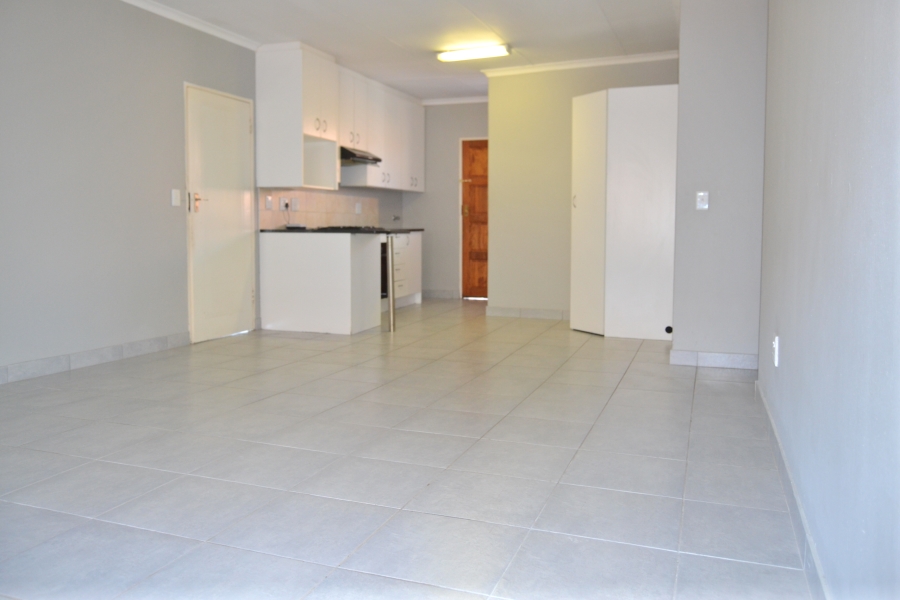 3 Bedroom Property for Sale in Kosmosdal Gauteng