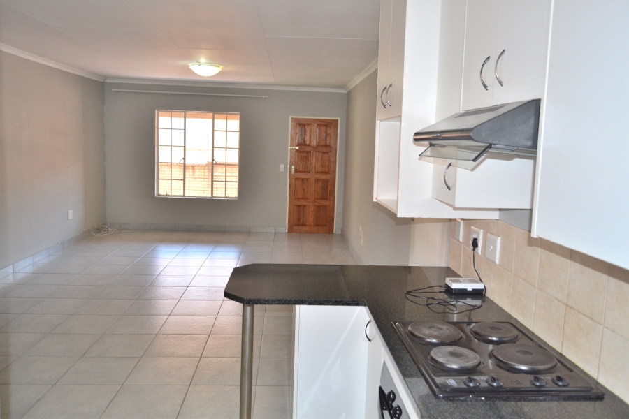 3 Bedroom Property for Sale in Kosmosdal Gauteng