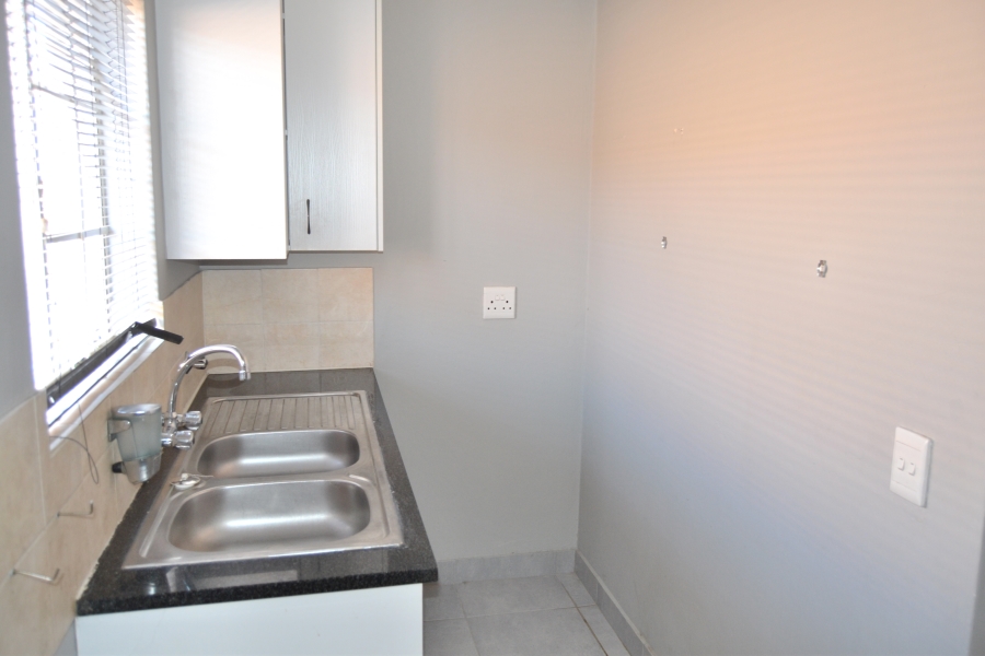 3 Bedroom Property for Sale in Kosmosdal Gauteng