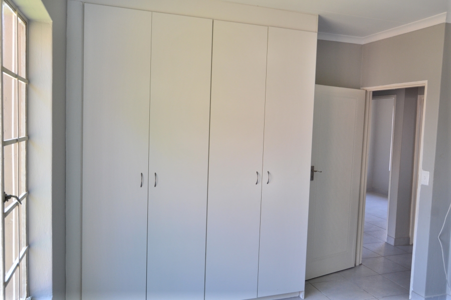 3 Bedroom Property for Sale in Kosmosdal Gauteng