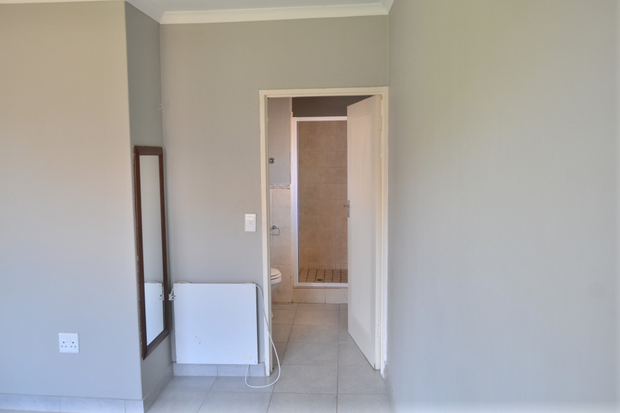3 Bedroom Property for Sale in Kosmosdal Gauteng