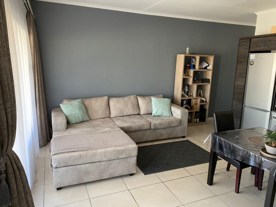 To Let 1 Bedroom Property for Rent in Greenstone Hill Gauteng