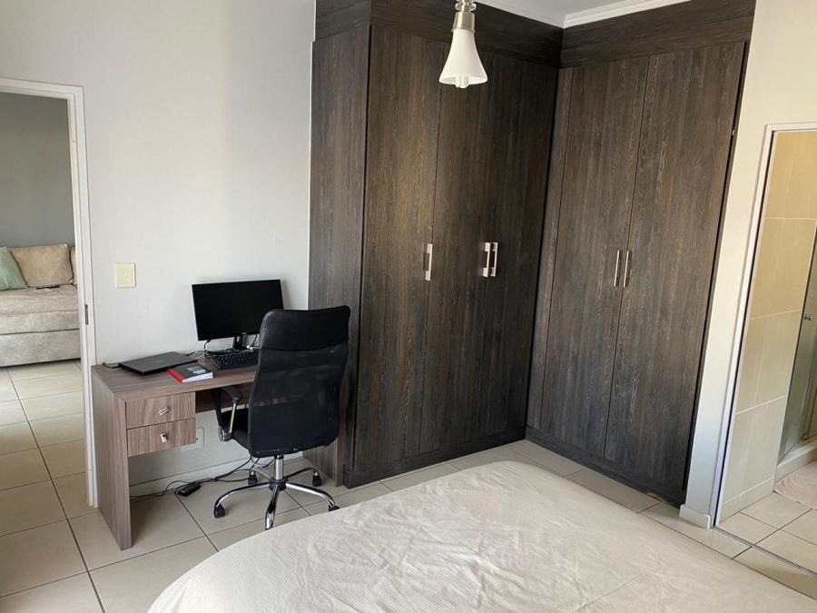 To Let 1 Bedroom Property for Rent in Greenstone Hill Gauteng