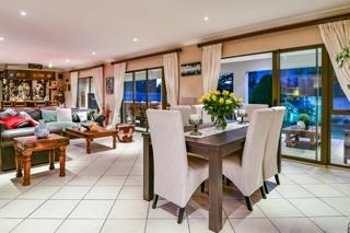 4 Bedroom Property for Sale in Greenstone Hill Gauteng