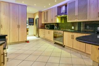 4 Bedroom Property for Sale in Greenstone Hill Gauteng