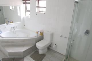 4 Bedroom Property for Sale in Greenstone Hill Gauteng