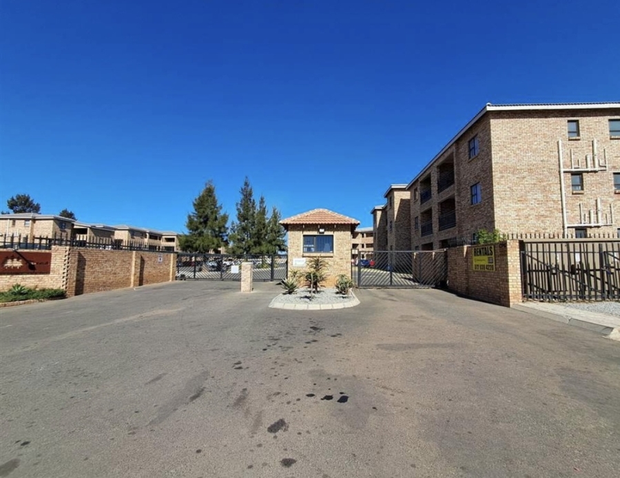 3 Bedroom Property for Sale in Albertsdal Gauteng