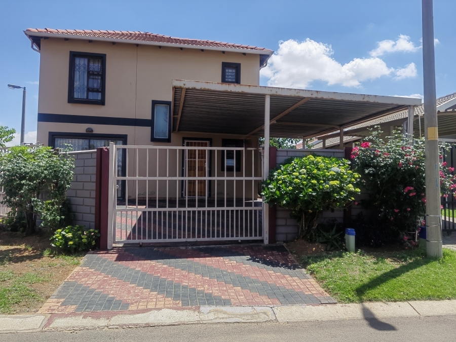 3 Bedroom Property for Sale in Albertsdal Gauteng