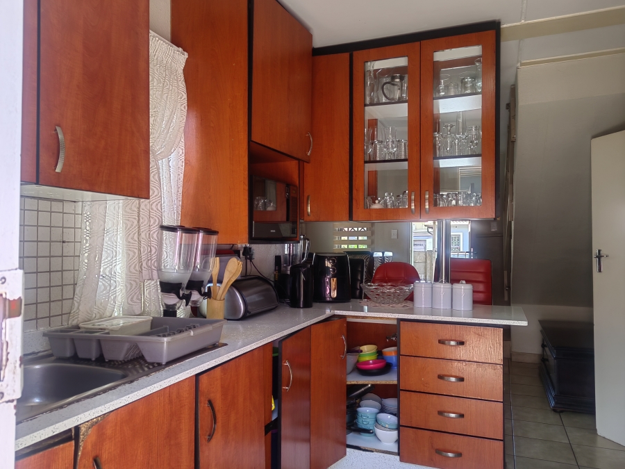 3 Bedroom Property for Sale in Albertsdal Gauteng