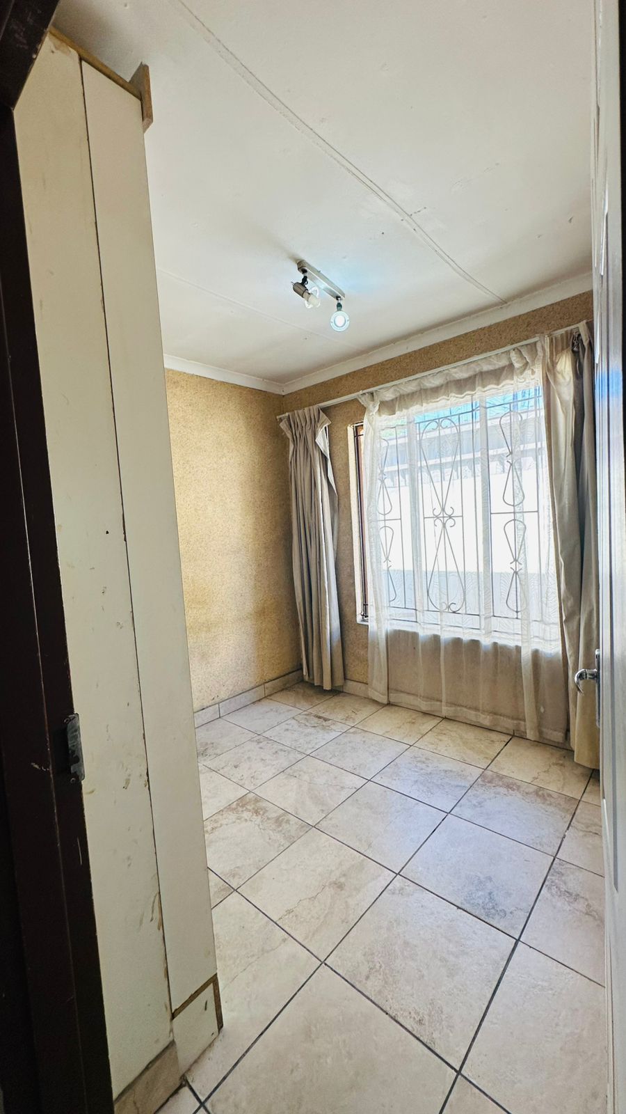 3 Bedroom Property for Sale in Ebony Park Gauteng