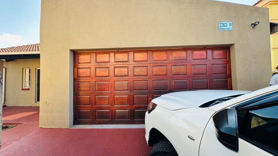 4 Bedroom Property for Sale in Ormonde Gauteng