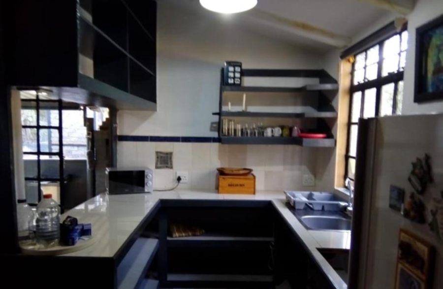 12 Bedroom Property for Sale in Glen Austin Gauteng