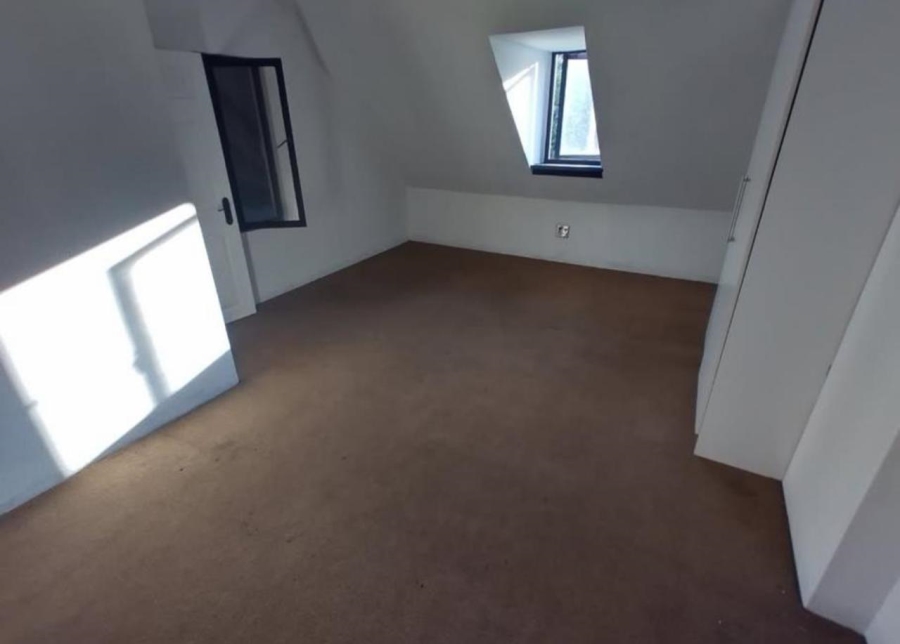 12 Bedroom Property for Sale in Glen Austin Gauteng