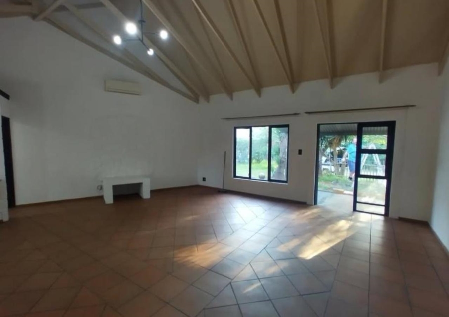 12 Bedroom Property for Sale in Glen Austin Gauteng