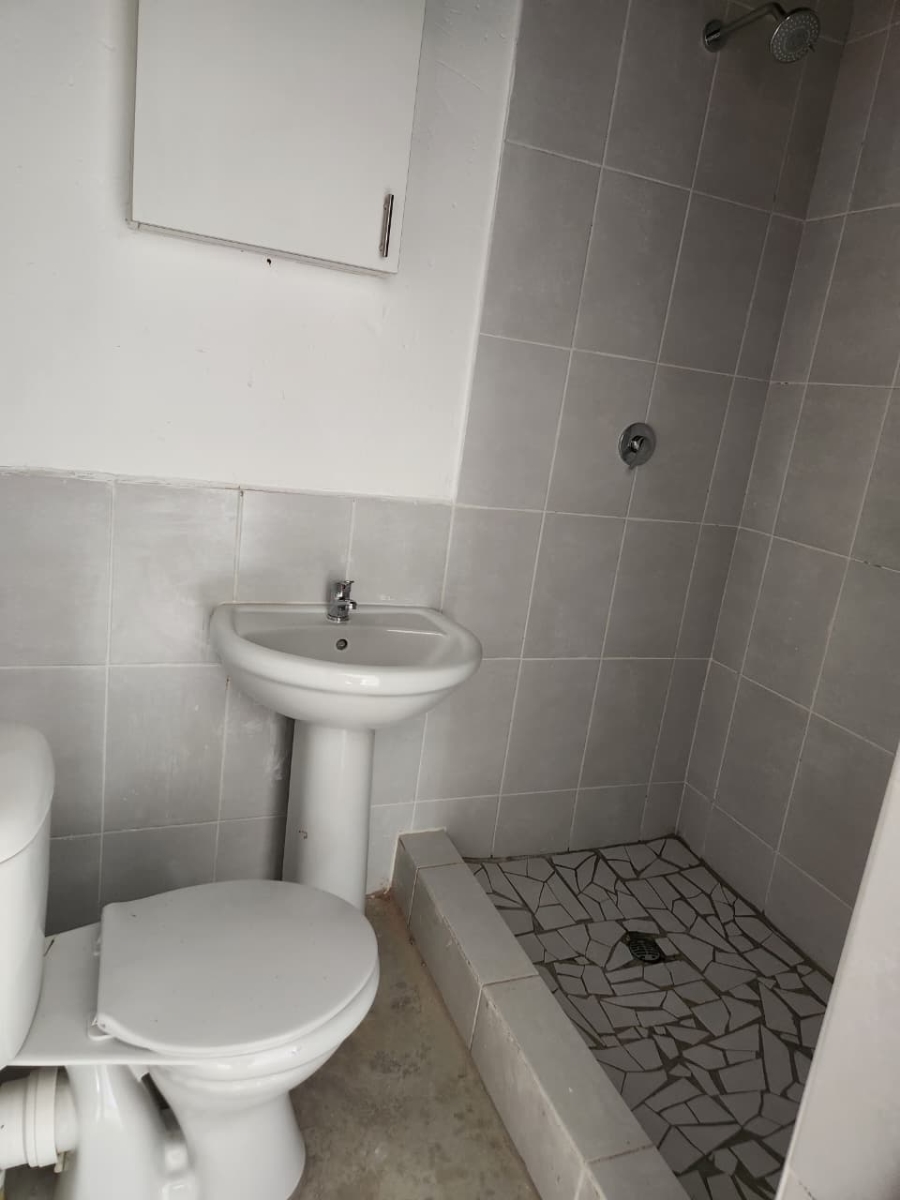 To Let 1 Bedroom Property for Rent in Glen Austin Gauteng