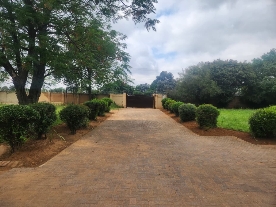 4 Bedroom Property for Sale in Glen Austin Gauteng