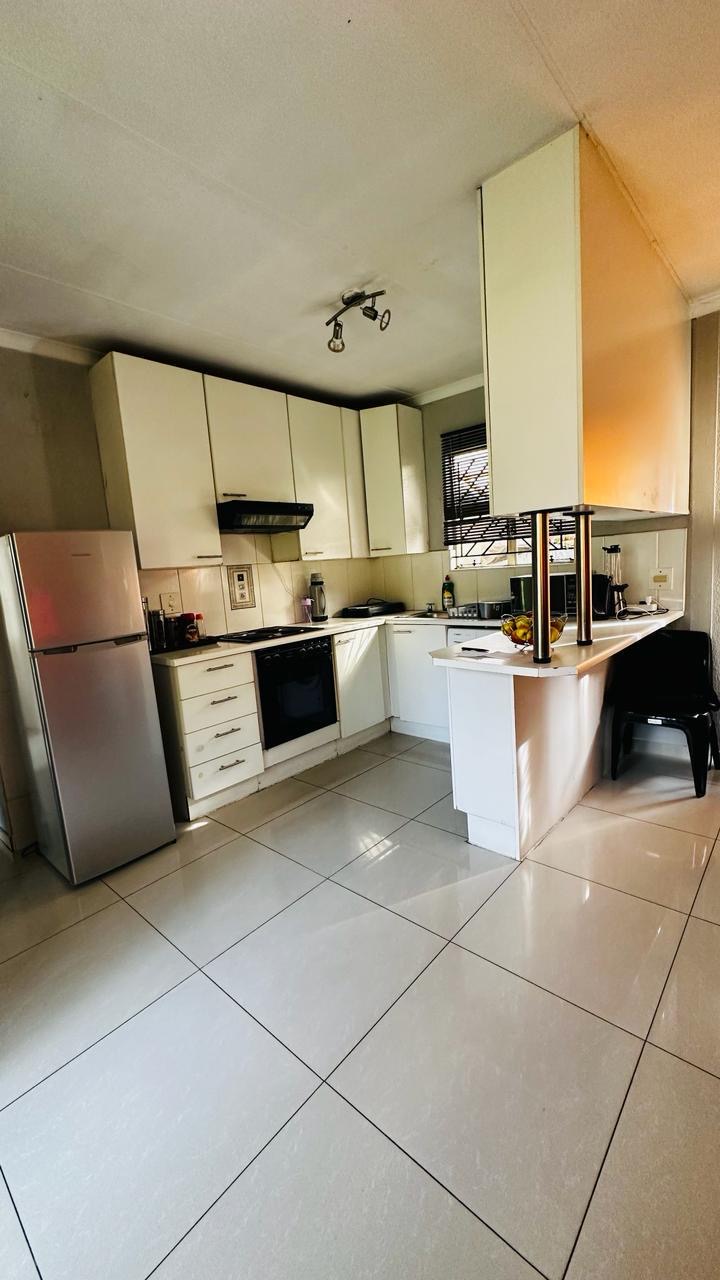 To Let 3 Bedroom Property for Rent in Country View Gauteng