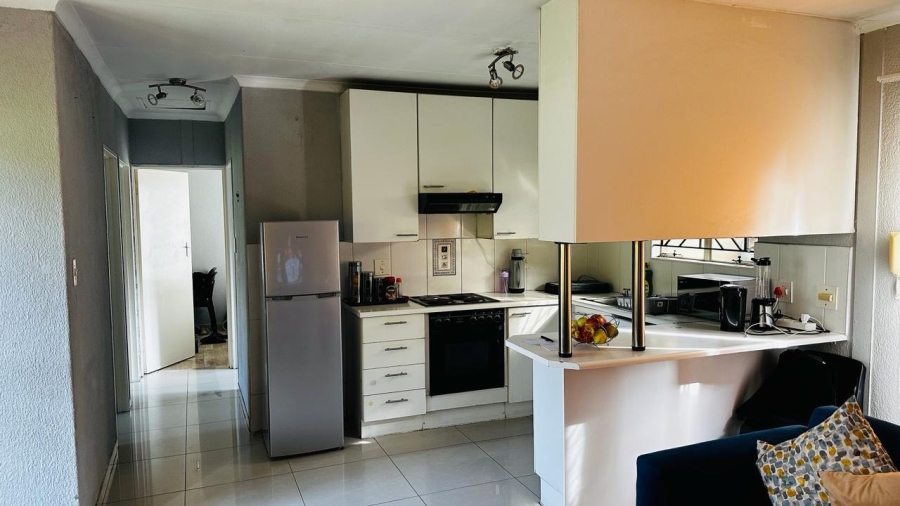 To Let 3 Bedroom Property for Rent in Country View Gauteng