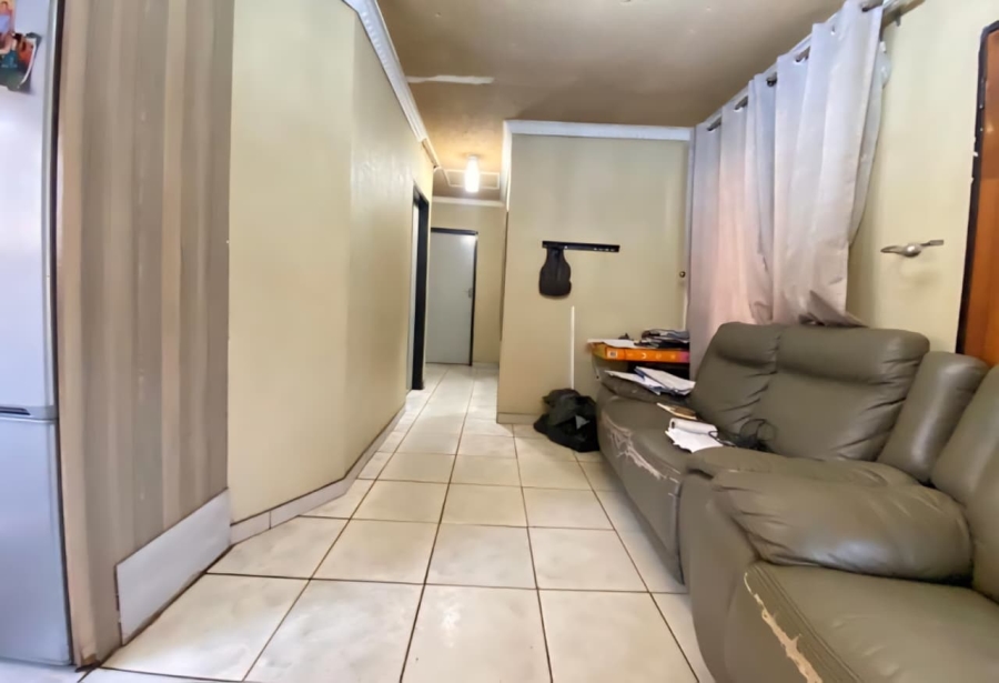 5 Bedroom Property for Sale in Ebony Park Gauteng