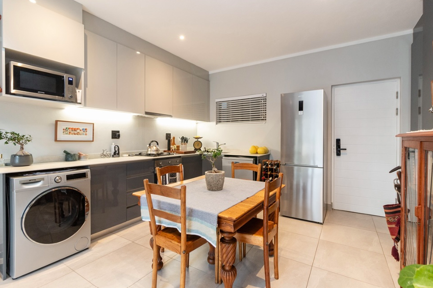 2 Bedroom Property for Sale in Waterkloof Gauteng