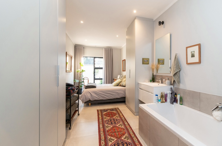 2 Bedroom Property for Sale in Waterkloof Gauteng